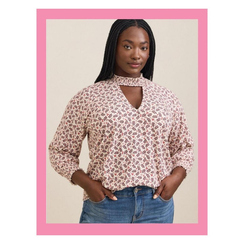 NWT Torrid 2X Floral Textured Jersey Choker Neck Smocked Bottom Top 18-20